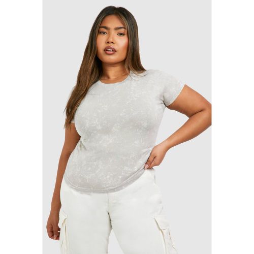 Grande Taille - T-Shirt Délavé À Col Ras Du Cou - 44 - boohoo - Modalova