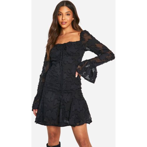Robe Courte Fleurie En Mousseline De Soie - 38 - boohoo - Modalova
