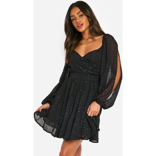 Robe Courte En Mousseline De Soie À Manches Fendues - 38 - boohoo - Modalova
