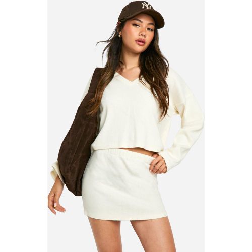Ensemble Top À Col V En Maille Brossée Avec Top À Col V Et Mini-Jupe - 34 - boohoo - Modalova