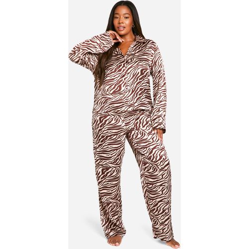 Grande Taille - Ensemble De Pyjama Satiné À Imprimé - 46 - boohoo - Modalova