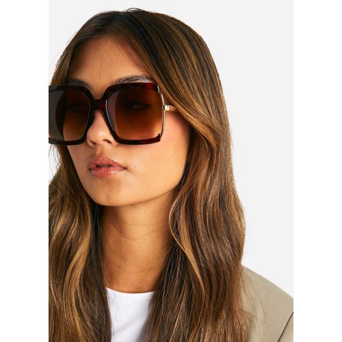 Lunettes De Soleil Oversize Carrées À Imprimé Écaille De Tortue - One Size - boohoo - Modalova