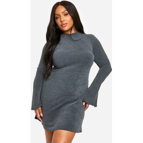 Grande Taille - Robe Babydoll Côtelée À Manches Évasées - 46 - boohoo - Modalova