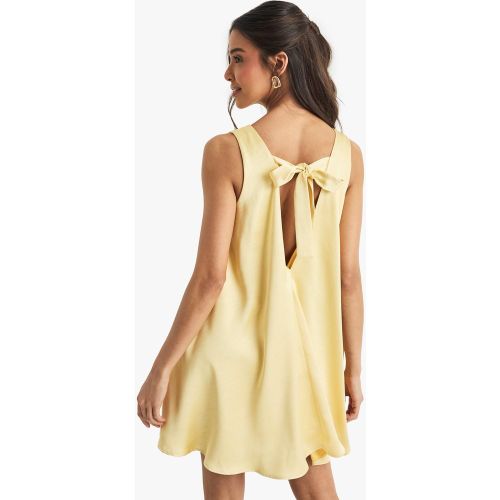 Robe Trapèze Satinée Nouée À Col Ouvert - 36 - boohoo - Modalova