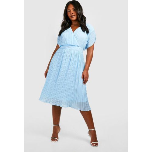 Grande Taille - Robe Plissée Mi-Longue Cache-Cœur - 44 - boohoo - Modalova
