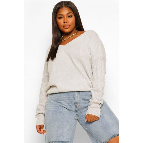 Grande Taille - Pull À Col Et Dos En V - 44-46 - boohoo - Modalova