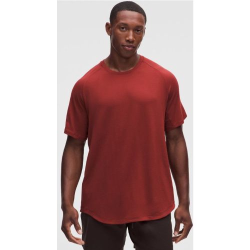 “ T-Shirt License to Trains â€“ Rouge â€“ Taille XL - lululemon - Modalova