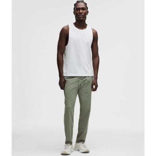“ Pantalon Zeroed In coupe slims â€“ Pastel â€“ Taille M - lululemon - Modalova