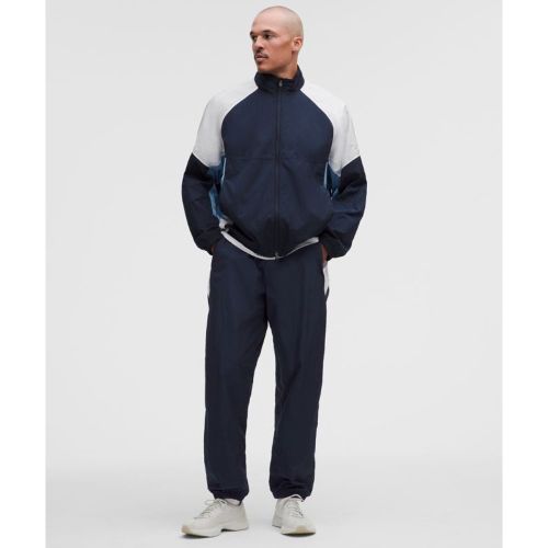 “ Pantalon de survÃªtement dÃ©contractÃ© en nylon Standards â€“ Blue/Blanc â€“ Taille 2XL - lululemon - Modalova