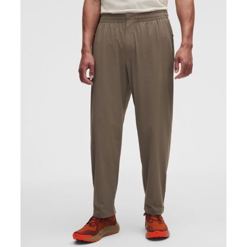 “ Pantalon Zero Tucks dÃ©contractÃ© en Standards â€“ Taille M - lululemon - Modalova