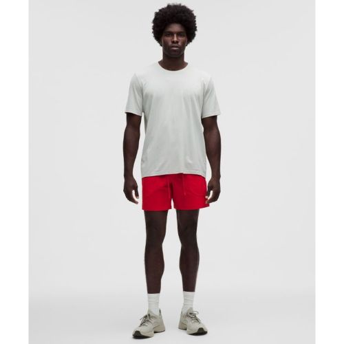 “ Short License to Train sans doublures â€“ 18 cm â€“ Rouge â€“ Taille XL - lululemon - Modalova