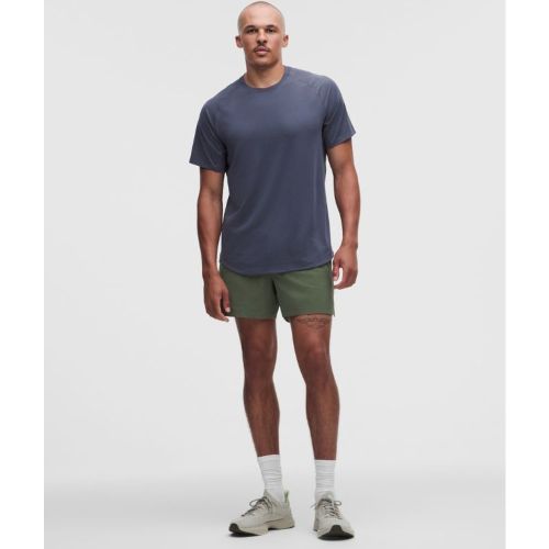 “ Short Zeroed In sans doublures â€“ 13 cm â€“ Vert â€“ Taille XS - lululemon - Modalova