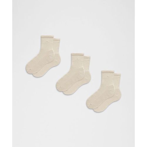 “ Chaussettes hautes Daily Essential unisexe Lot de 3 â€“ Taille S - lululemon - Modalova