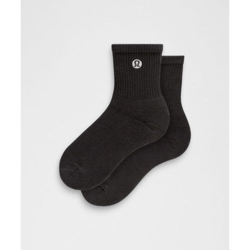 “ Chaussettes hautes Daily Essential unisexe â€“ Taille M â€“ Taille M - lululemon - Modalova