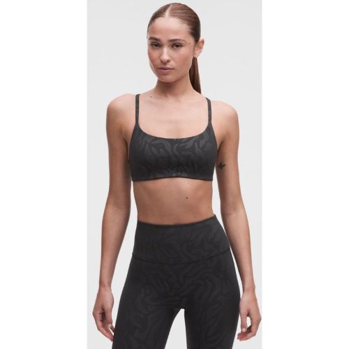 “ BrassiÃ¨re Wunder Train dos nageur Ã  fines bretelles Maintien lÃ©ger, bonnets A et Bs â€“ Camo/Noir/Ã‰ â€“ Taille 6 - lululemon - Modalova