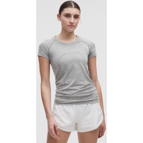 “ T-Shirt Swiftly Tech 2.0 Longueur hanches â€“ Blanc â€“ Taille 12 - lululemon - Modalova