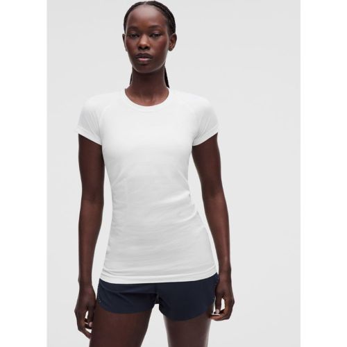 “ T-Shirt Swiftly Tech 2.0 Longueur hanches â€“ Blanc â€“ Taille 20 - lululemon - Modalova