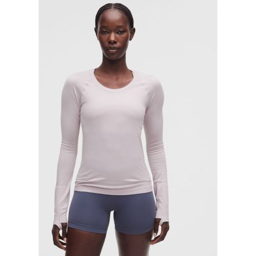 “ Haut manches longues Swiftly Tech 2.0 Longueur tailles â€“ Violet/Pastel â€“ Taille 4 - lululemon - Modalova