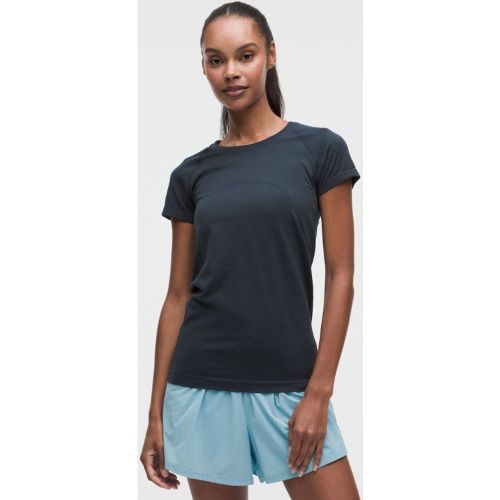 “ T-Shirt Swiftly Tech 2.0 Longueur hanches â€“ Bleu â€“ Taille 18 - lululemon - Modalova