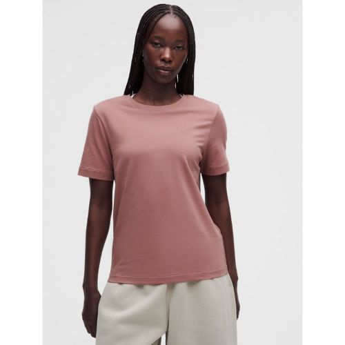 “ T-Shirt classique en jerseys â€“ Rose â€“ Taille 3XS - lululemon - Modalova