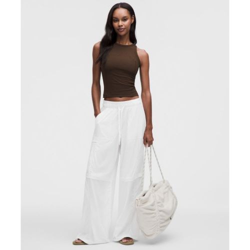 “ Pantalon Dance Studio large aÃ©rÃ© taille hautes â€“ Taille M - lululemon - Modalova