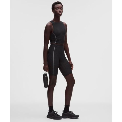 “ Short taille haute avec empiÃ¨cements en dentelle 2s â€“ 5 cm â€“ Noir/Gris - lululemon - Modalova