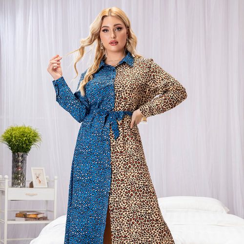 Robe chemise léopard à blocs de couleurs ceinturée - SHEIN - Modalova