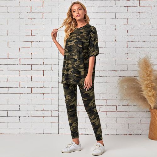 T-shirt à imprimé camouflage & Legging - SHEIN - Modalova