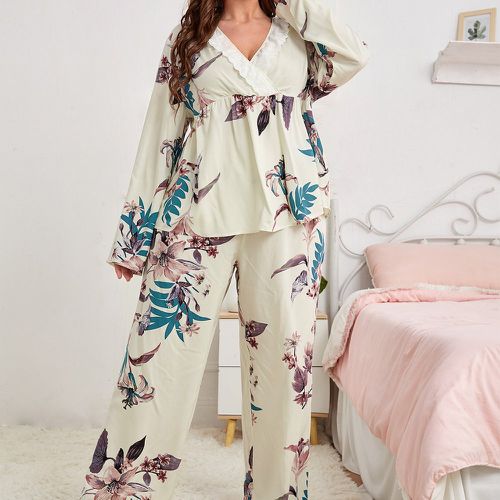 Ensemble de pyjama à imprimé floral à broderie anglaise festonné à volants - SHEIN - Modalova