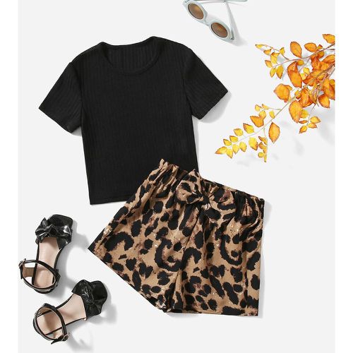 T-shirt unicolore & Short à léopard à nœud papillon à taille froncée - SHEIN - Modalova