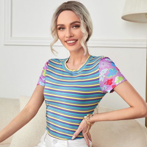 T-shirt à imprimé floral manche à rayures - SHEIN - Modalova