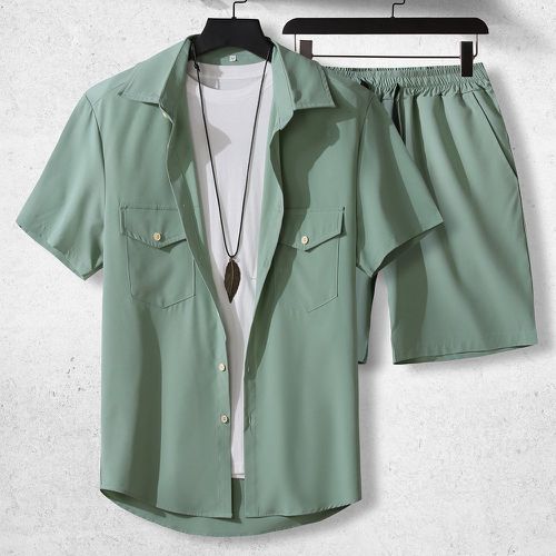 Chemise à poche à rabat à bouton & Short à cordon (sans t-shirt) - SHEIN - Modalova