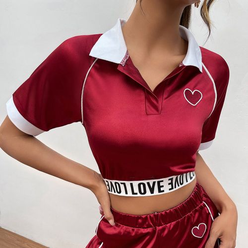T-shirt court à lettres à broderie cœur col polo - SHEIN - Modalova