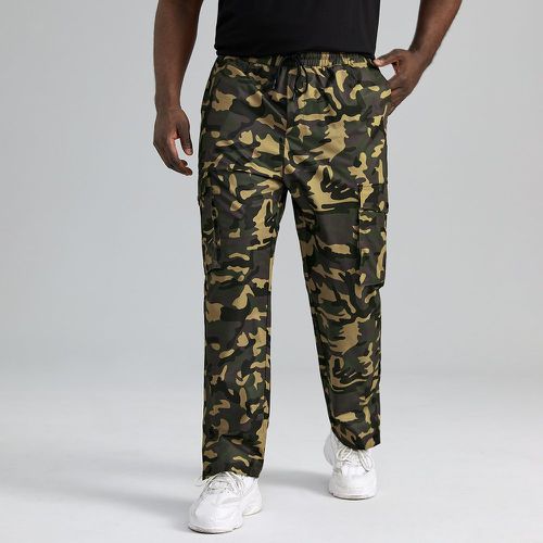 Pantalon cargo à imprimé camouflage à poche à rabat à cordon - SHEIN - Modalova
