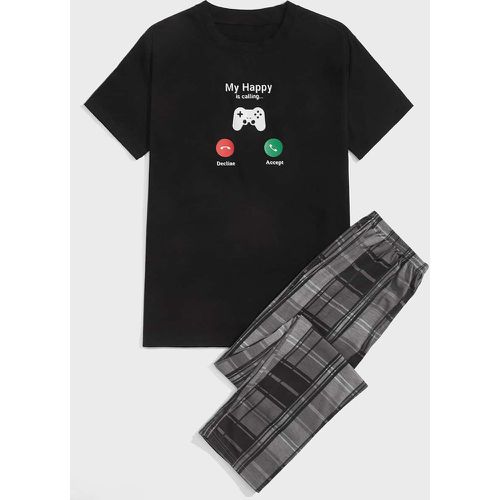 Ensemble de pyjama t-shirt à motif manette de jeu et slogan & Pantalon à carreaux - SHEIN - Modalova