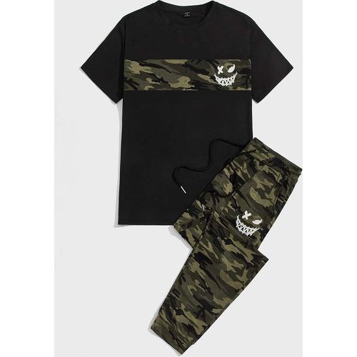 Ensemble pantalon de survêtement à cordon et t-shirt à blocs de couleurs à imprimé camouflage - SHEIN - Modalova