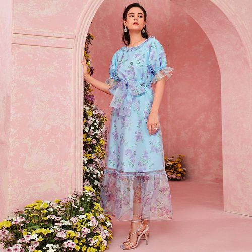 Robe arabe fleuri manches évasées ceinturé en organza - SHEIN - Modalova