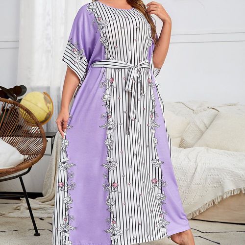 Robe de pyjama à imprimé fleuri et rayures ceinturé - SHEIN - Modalova