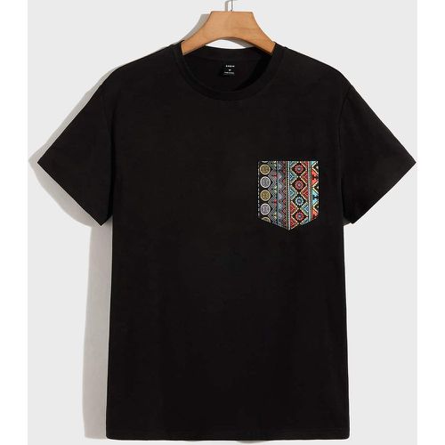 T-shirt à imprimé géométrique avec poche - SHEIN - Modalova
