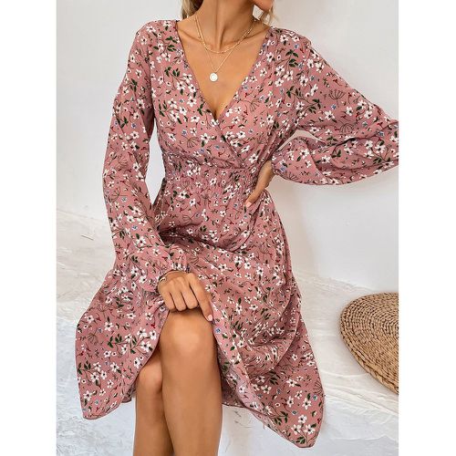 Robe trapèze à imprimé floral froncé - SHEIN - Modalova