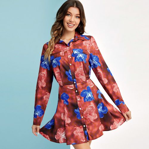 Robe chemise à imprimé floral à bouton - SHEIN - Modalova