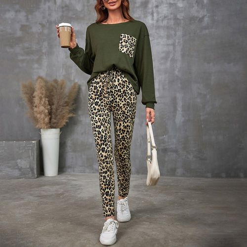 Sweat-shirt avec poche & Legging léopard - SHEIN - Modalova