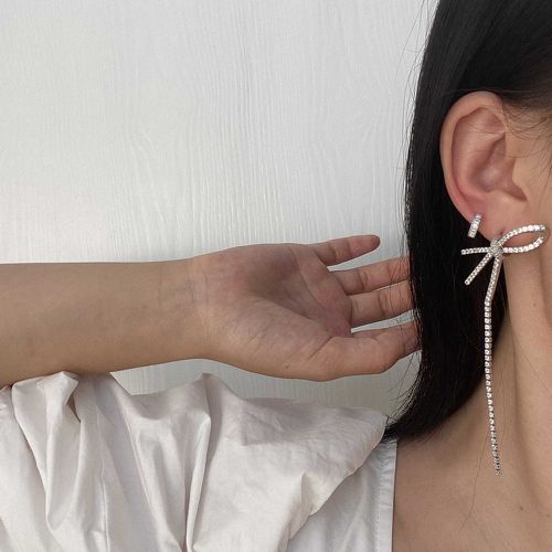 Boucles d'oreilles dépareillées zircone cubique à nœud - SHEIN - Modalova