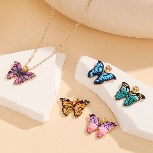 Pièce minimaliste Collier avec 5 pièces à pendentif papillon - SHEIN - Modalova