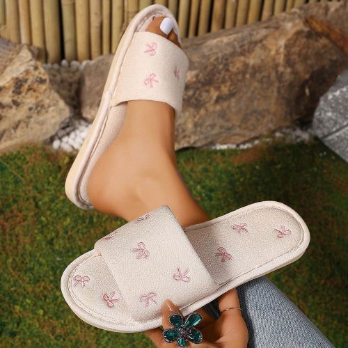 Mules avec nœud brodé, mules d'intérieur en tissu, sandales platess à enfiler, chaussons d'intérieur - SHEIN - Modalova