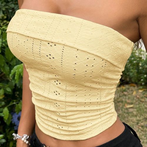 Top tube tricoté blanc serré et ajusté avec broderie à œillets pour l'été - SHEIN - Modalova