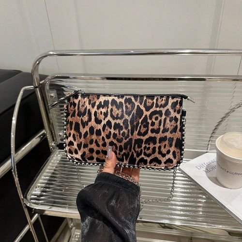 Sac à bandoulières avec imprimé léopard et détails perlés. Sac à main à l'épaule avec imprimé léopard tendance, retour du léopard - SHEIN - Modalova