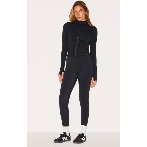 Black Legging De Sport Taille Haute À Effet Sculptant Brossé Avec Détail Froncé Aux Fesses | Taille 32 - PrettyLittleThing - Modalova