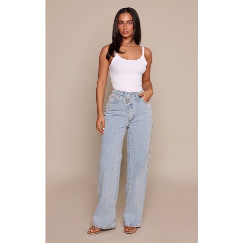 Light Blue Jean Petite Taille En Denim À Taille Asymétrique Et Coupe Droite | Taille 42 - PrettyLittleThing - Modalova