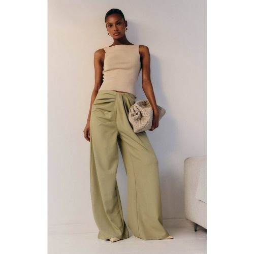 Sage Green Pantalon Large Ajusté En Tissu Tissé Avec Détail Plissé | Taille 32 - PrettyLittleThing - Modalova